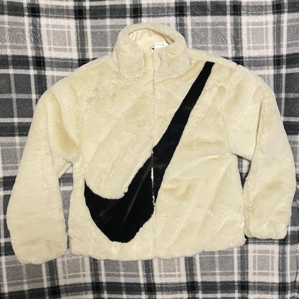 Nike Sportswear faux fur women's jacket fossil black women's size XS